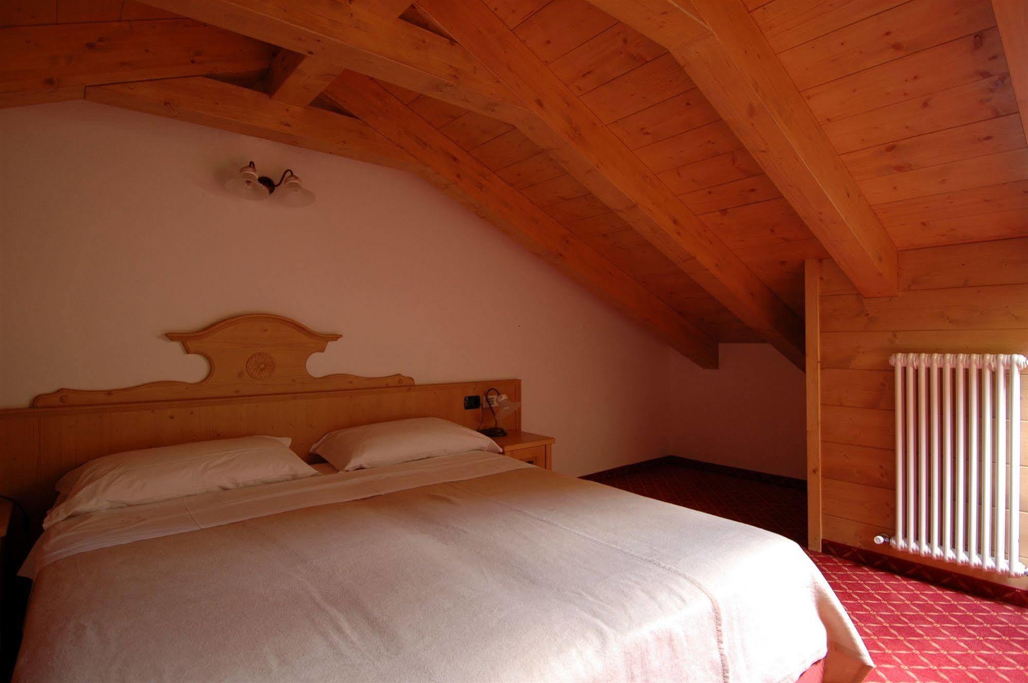 Residence Pez Gajard Сан-Мартіно-ді-Кастроцца Екстер'єр фото